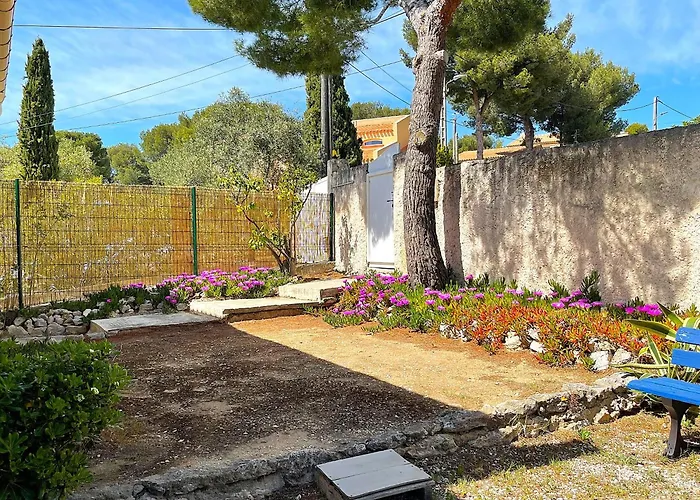 Maison Au Calme Sous Les Pins Bord De Mer