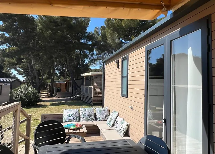 Roi Soleil - Bungalow - 6 Couchages